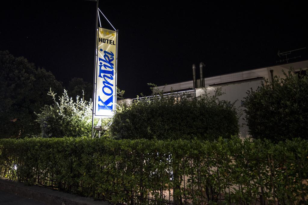 Hotel Kon Tiki San Vincenzo Buitenkant foto