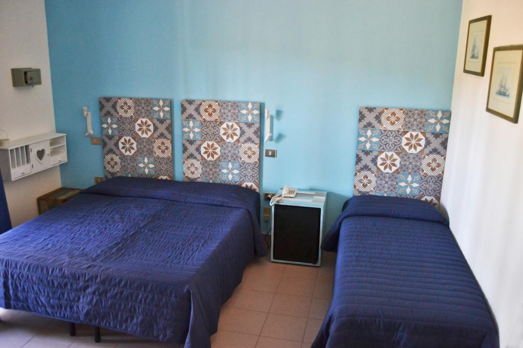 Hotel Kon Tiki San Vincenzo Buitenkant foto