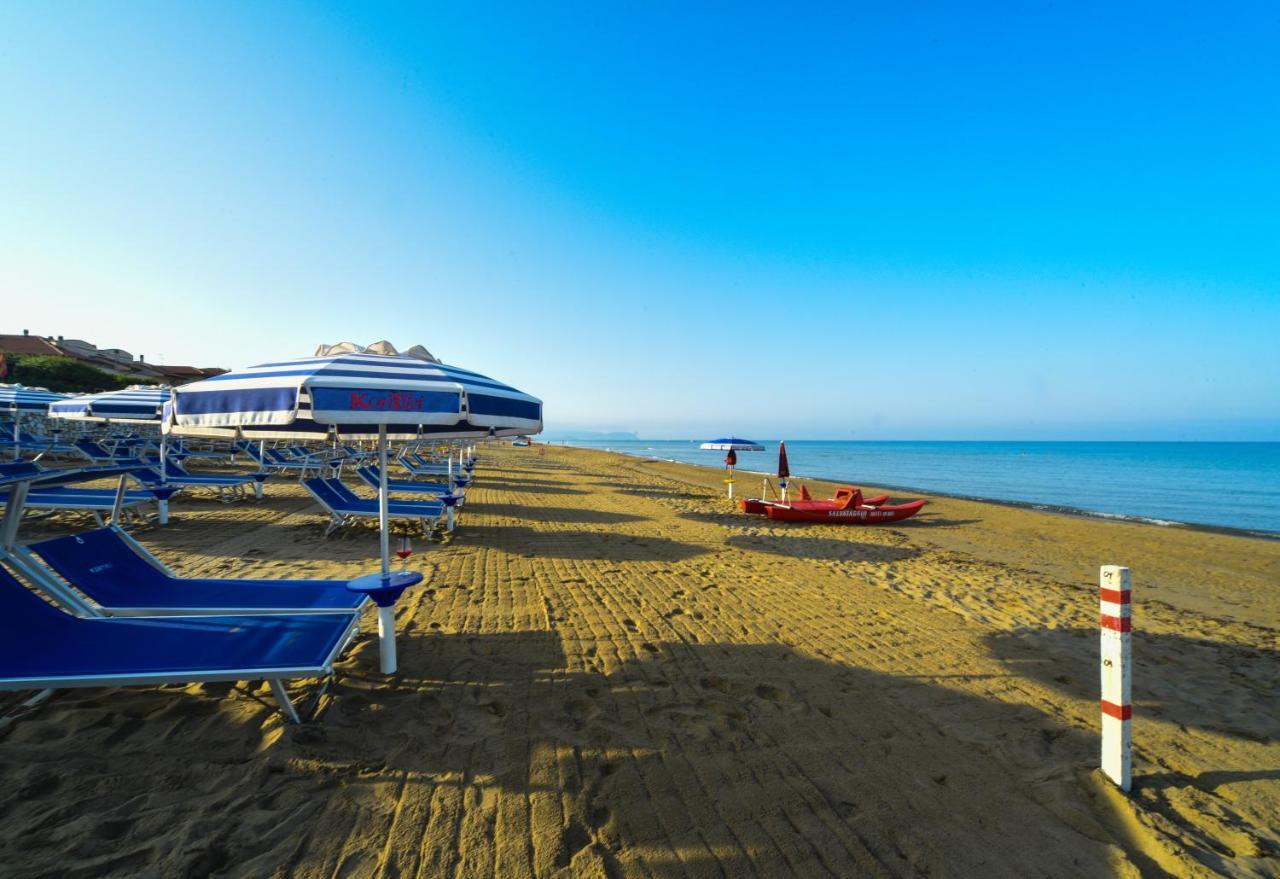 Hotel Kon Tiki San Vincenzo Buitenkant foto