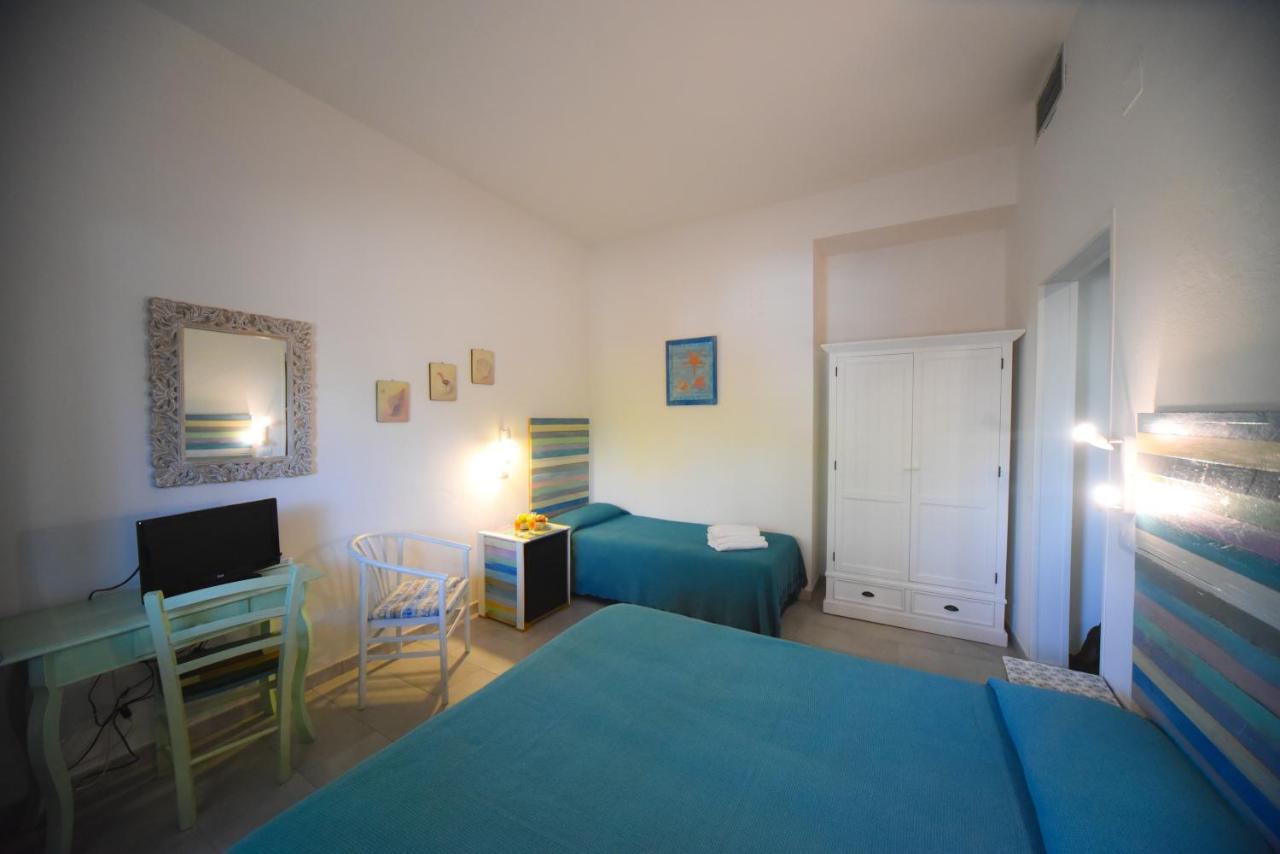 Hotel Kon Tiki San Vincenzo Buitenkant foto