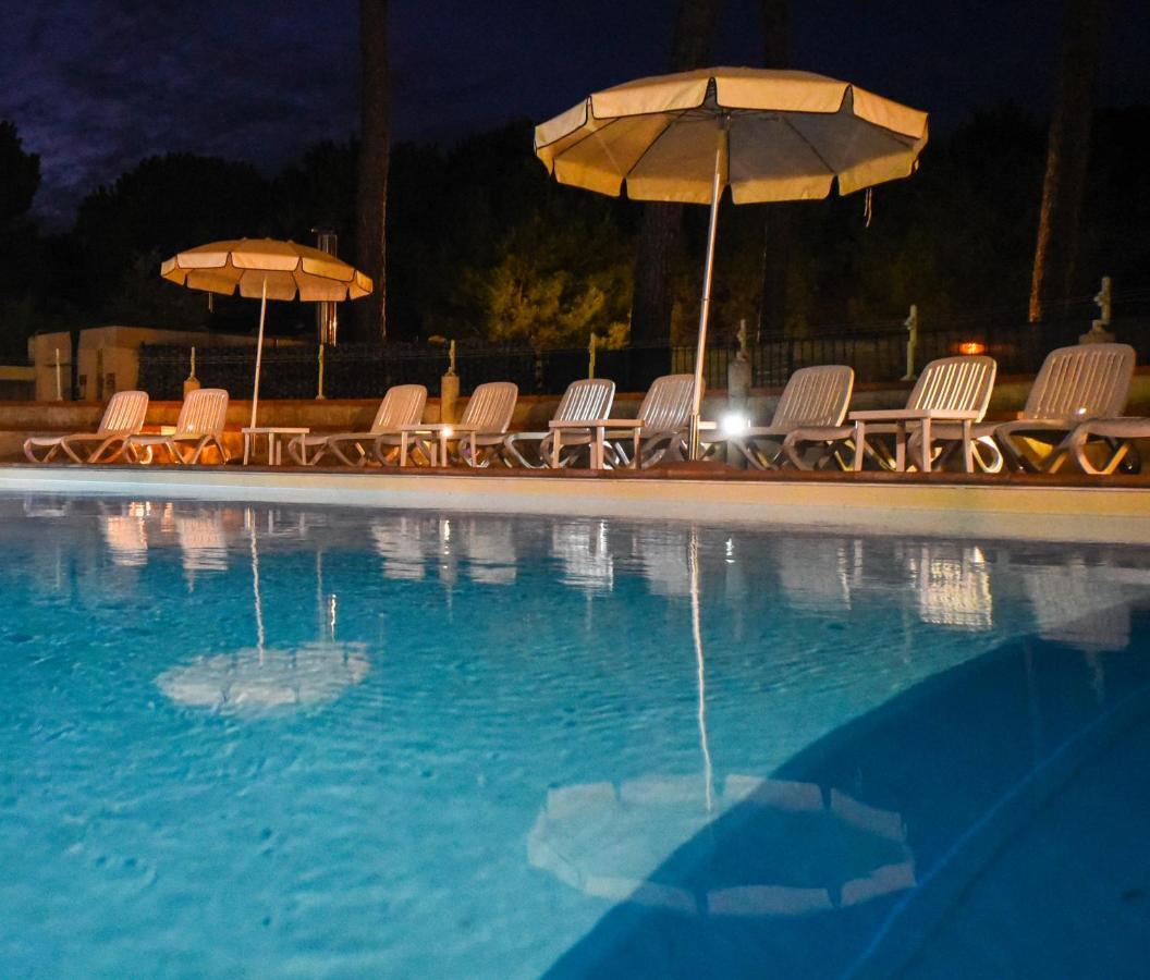 Hotel Kon Tiki San Vincenzo Buitenkant foto