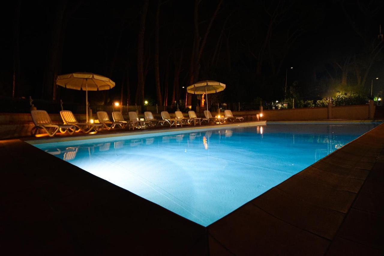 Hotel Kon Tiki San Vincenzo Buitenkant foto